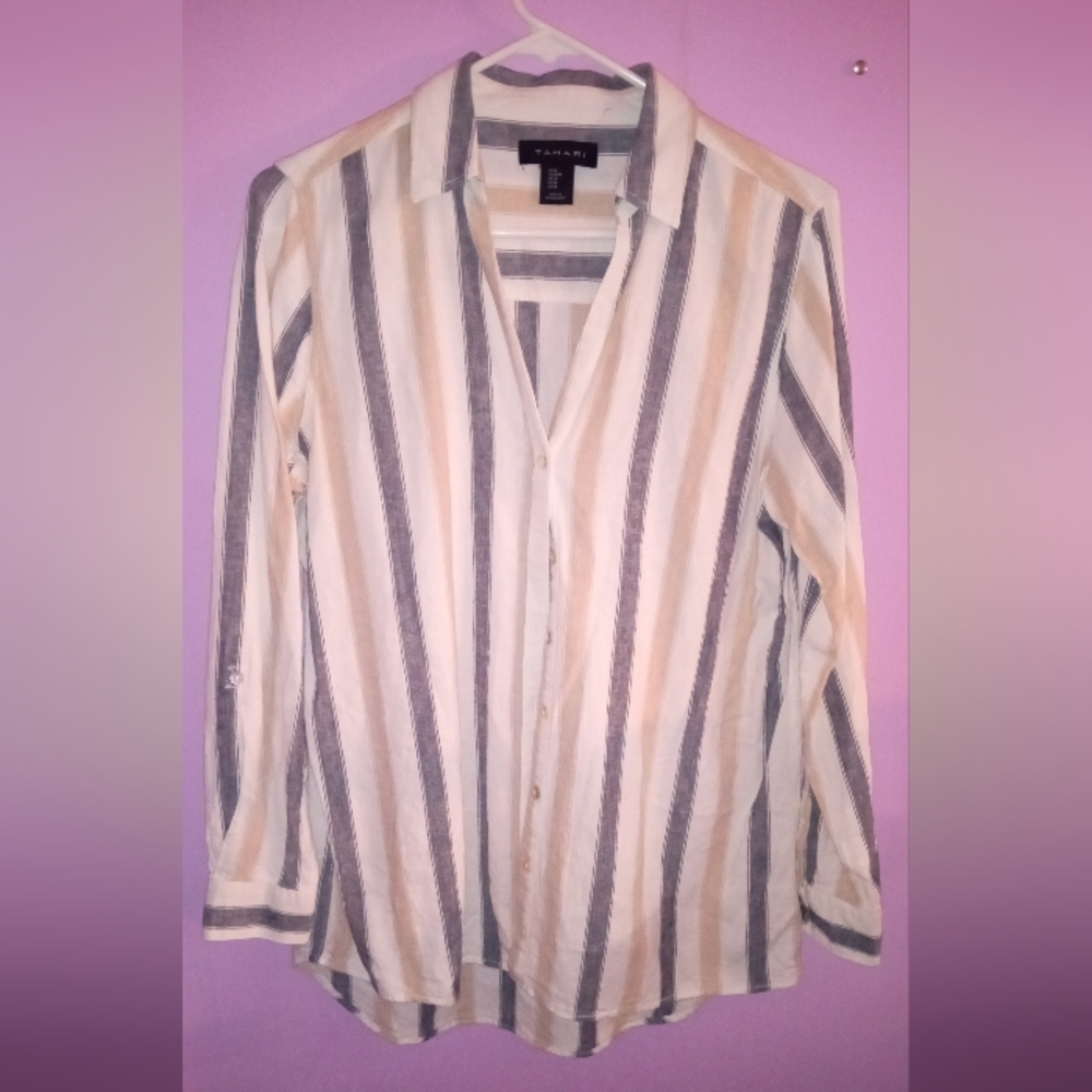 Tahari Women's Sz Medium Button Down Shirt